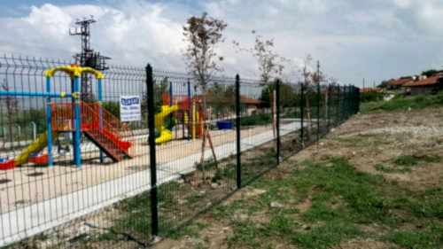 Bağiçi Mahallesi Park Alanı Panel Çit Uygulaması Çalışmamız